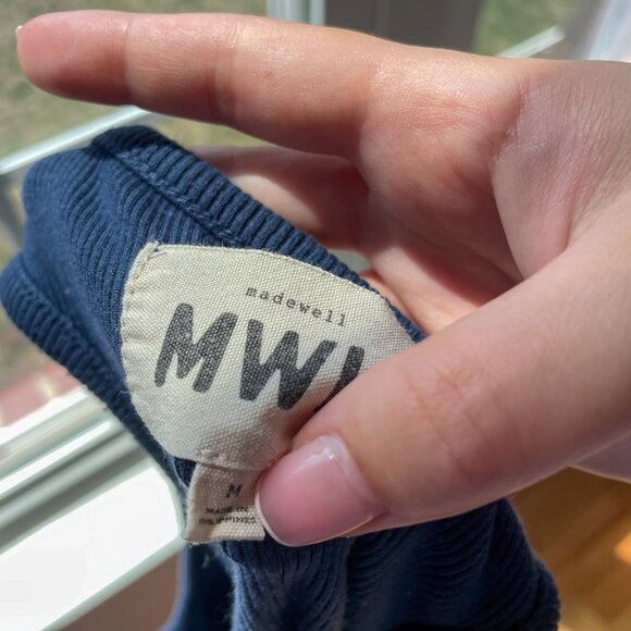 MWL Ribbed Split-Neck Crop Tank - Picture 4 of 4